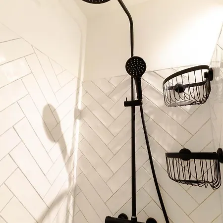 L'oasis 4 Etoiles - Triangle D'or, A 100m Du Lac, Parking Gratuit דירה *