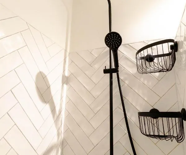 L'oasis 4 étoiles - Triangle D'or, à 100m Du Lac, Parking Gratuit Appartement *